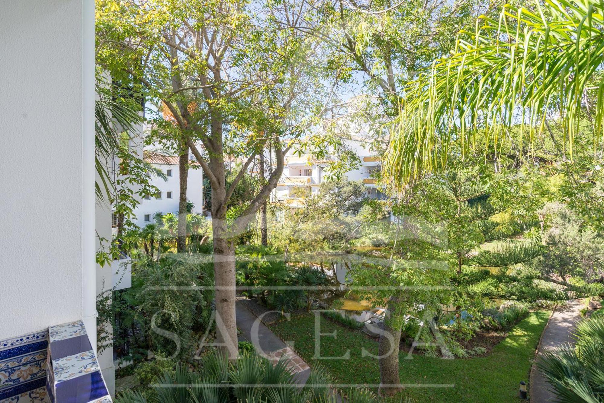 Jardines De Golondrinas 4*